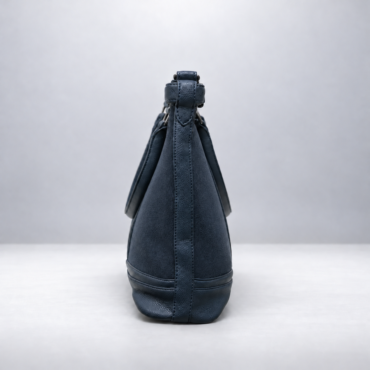 AVEN TOTE BAG